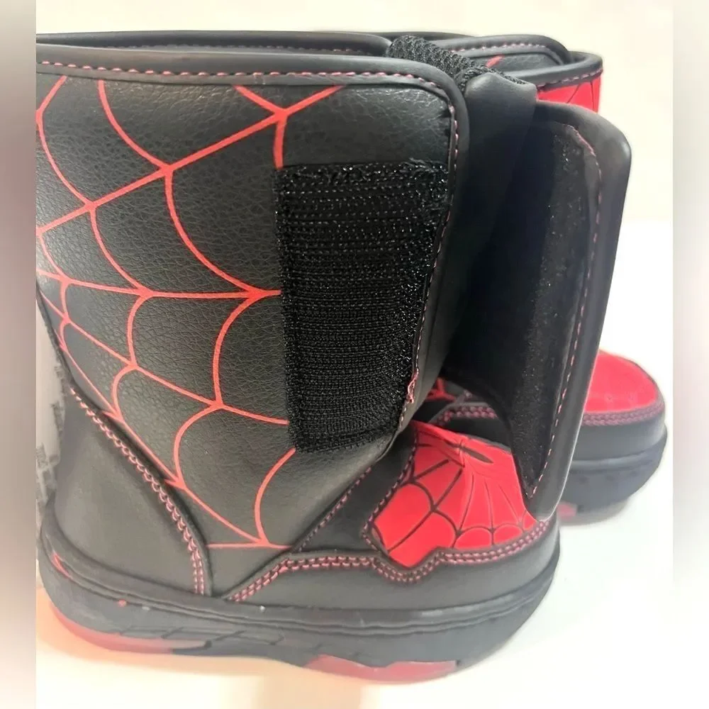 Marvel Spider-Man Themed Kids Boys Warm Winter Velcro Light-Up Boots Size 6